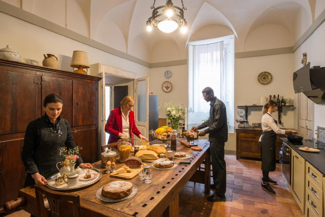 Hotel Palazzo Rotati Fano Esterno foto
